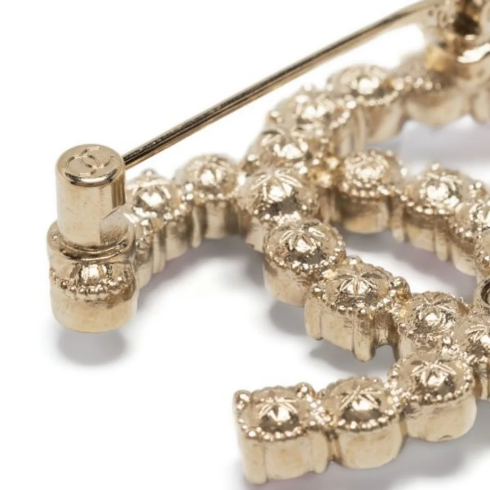Like New! Authentic CHANEL CC Pearl Crystal Embellished Brooch PINK - Picture 8 of 16